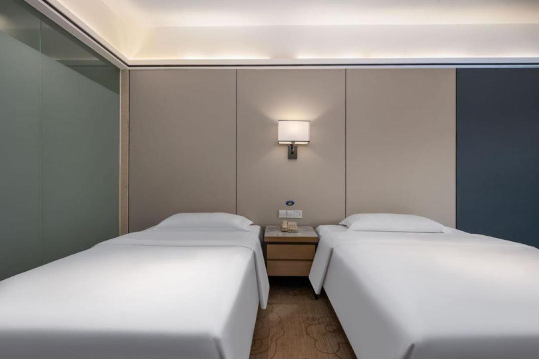 Mizparton Hotel South Qianjin Road Heshan  المظهر الخارجي الصورة